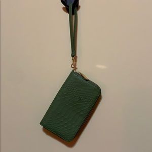 Mossimo wristlet wallet